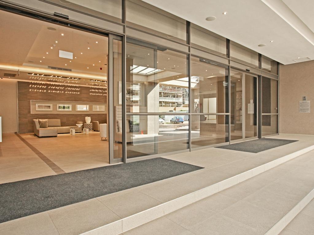 Luxurious Sandton Skye Apartment Extérieur photo