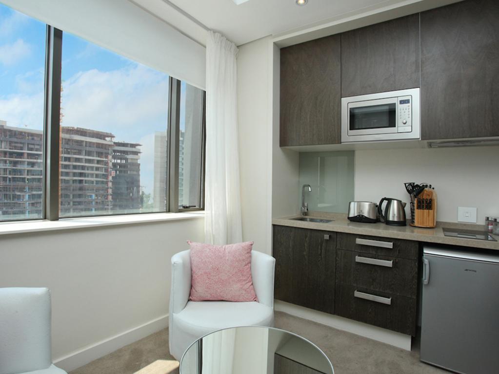 Luxurious Sandton Skye Apartment Extérieur photo