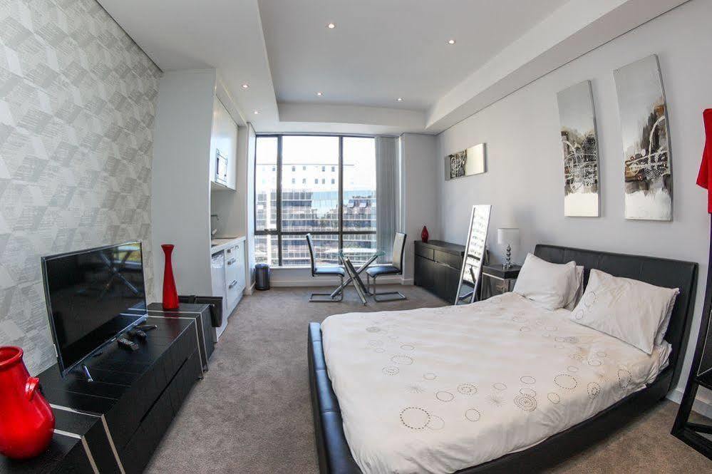 Luxurious Sandton Skye Apartment Extérieur photo